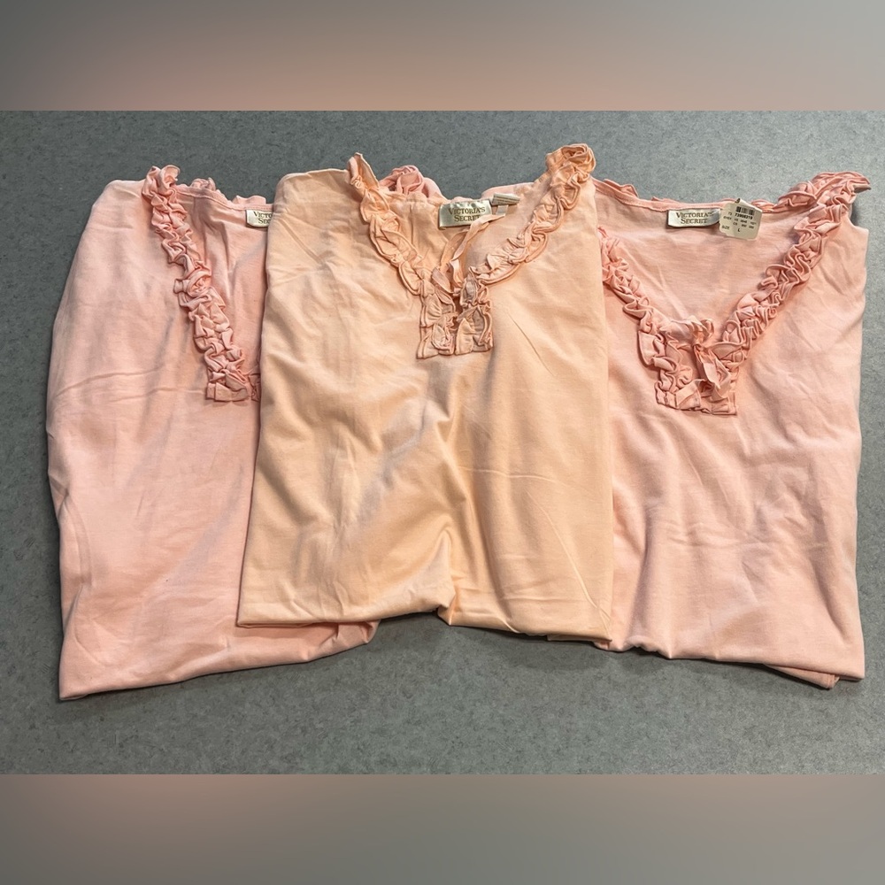 VTG Victoria’s Secret Sleep Tee Bundle (3) Soft Pink/Peach Ruffle Trim—Large
